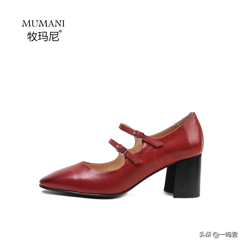 没有工作的一年辣目洋子同款衣服,辣目洋子万鹏穿搭