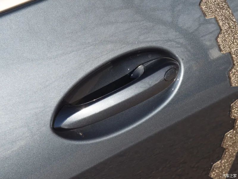 宝马4系四门轿跑车买什么颜色,宝马水鸟1250gs回头率有多高