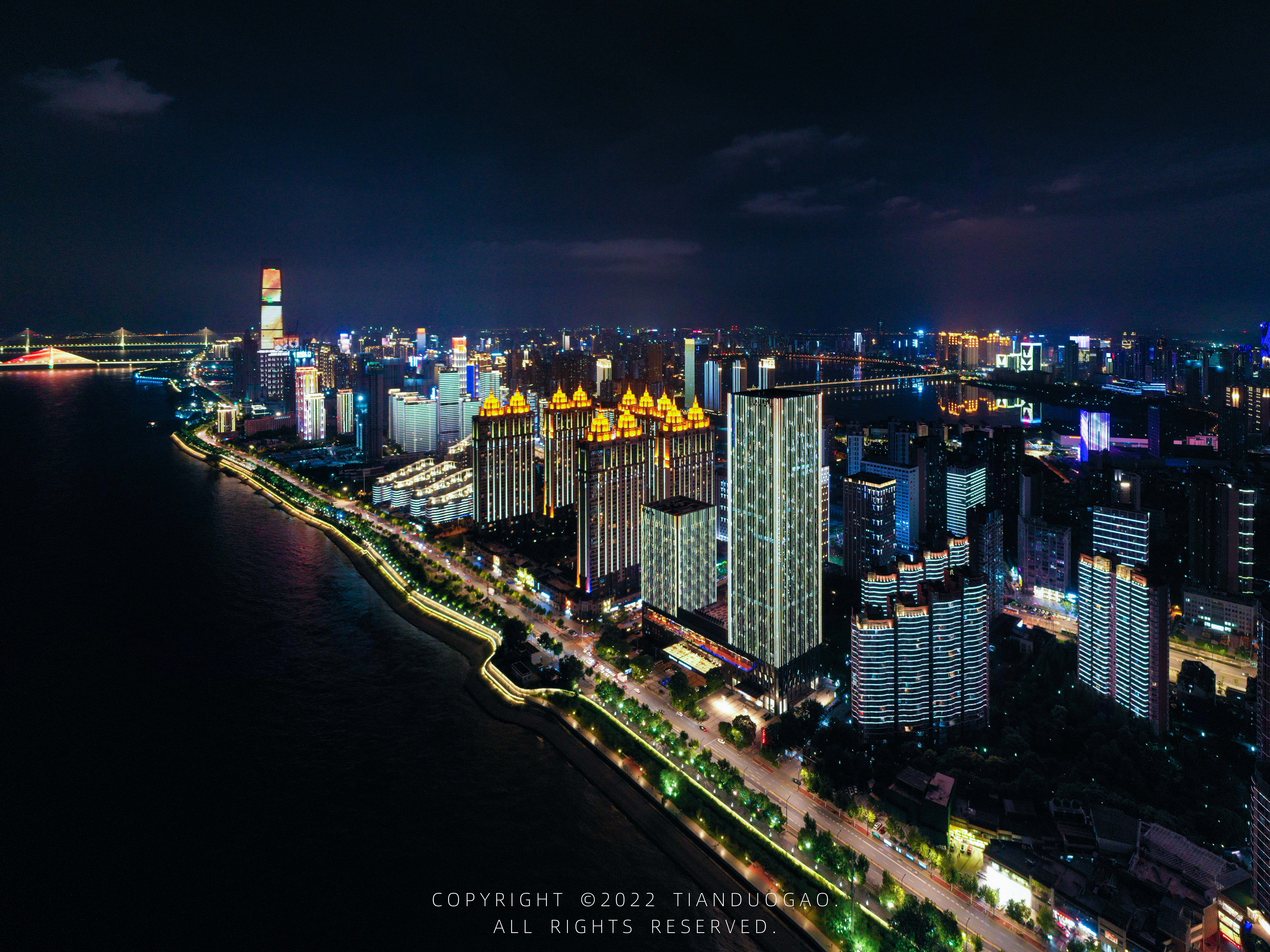 武汉住宿可以看江景酒店推荐,武汉无敌江景公寓