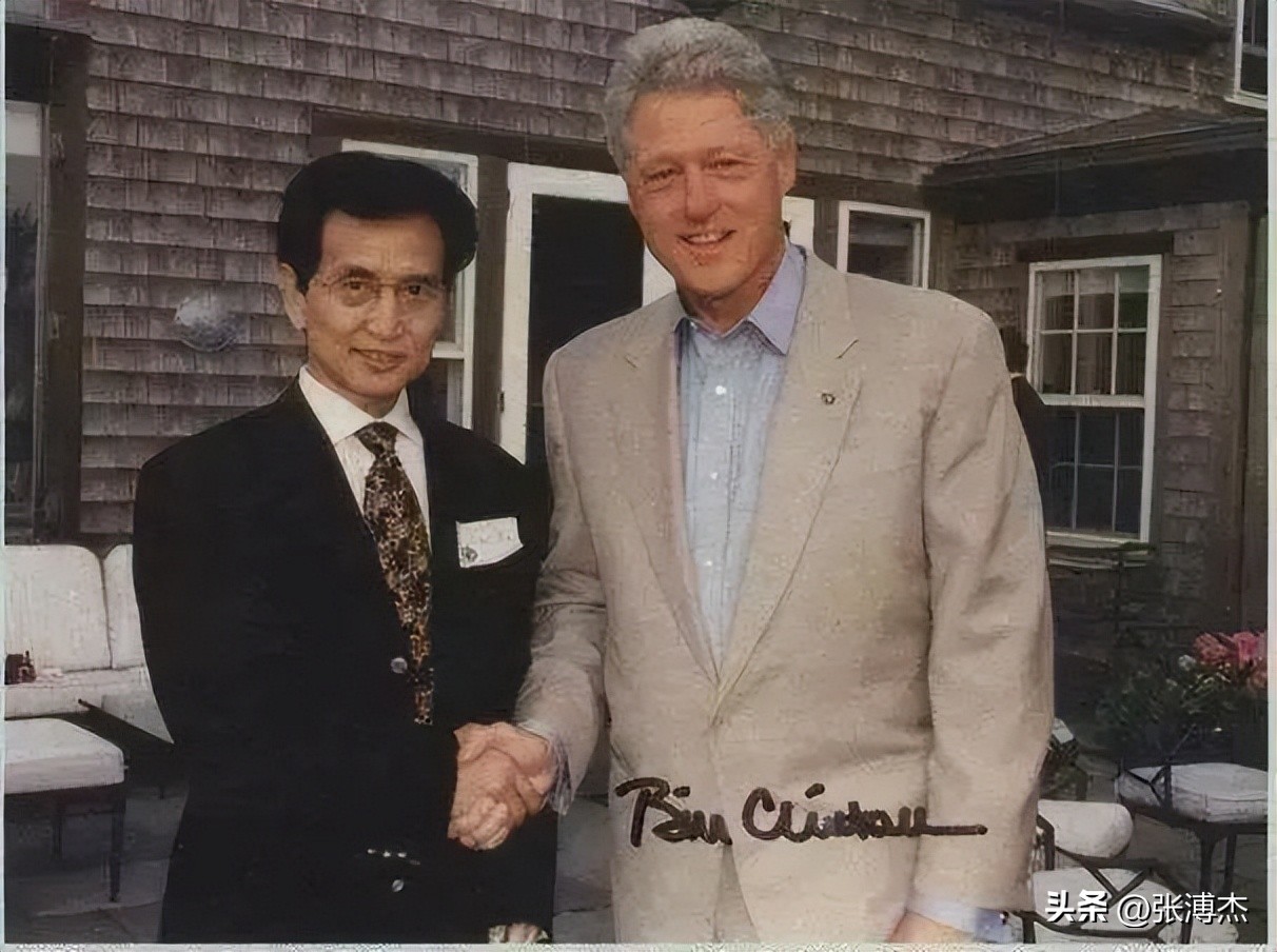 发功扑灭大兴安岭大火,意念拦截原*弹子**,气功大师严新有多能吹?