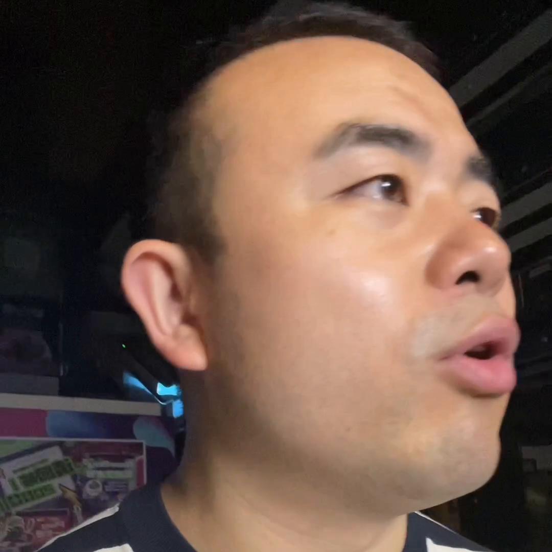 从小镇青年到主持人，从体制内再到创业者。我用16年都没...