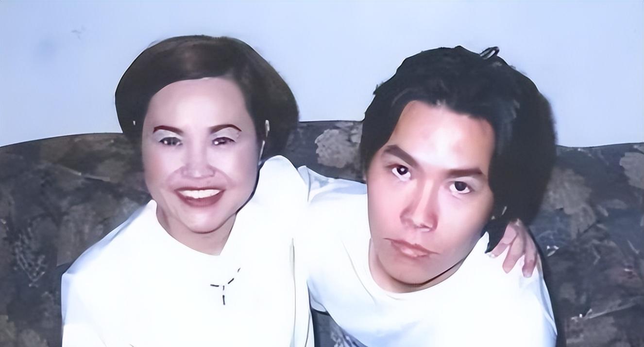 尼格买提朱迅哪一年主持星光大道,朱迅和尼格买提的年龄合影