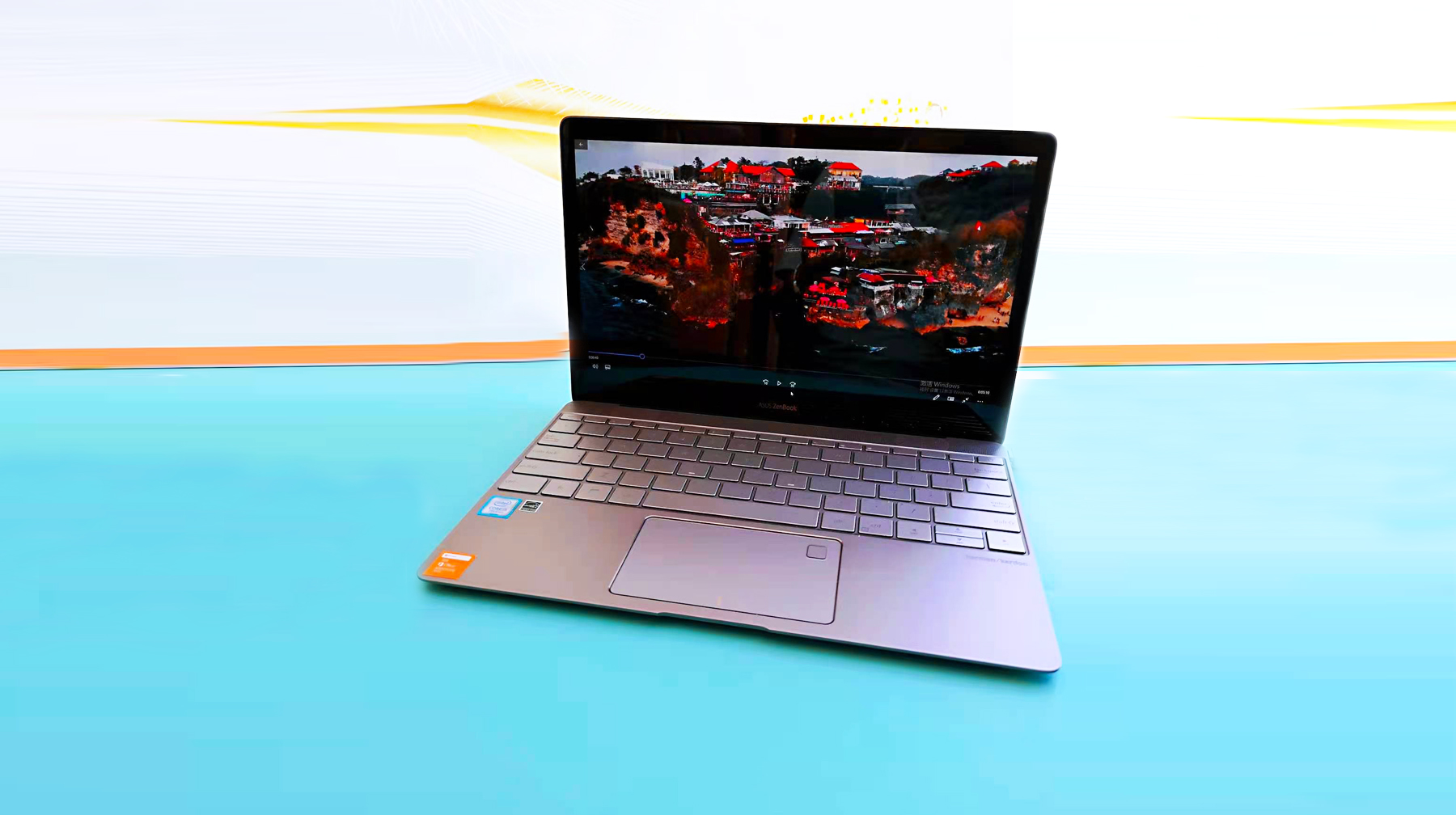 华硕轻薄高色域办公本,华硕镜面屏笔记本推荐