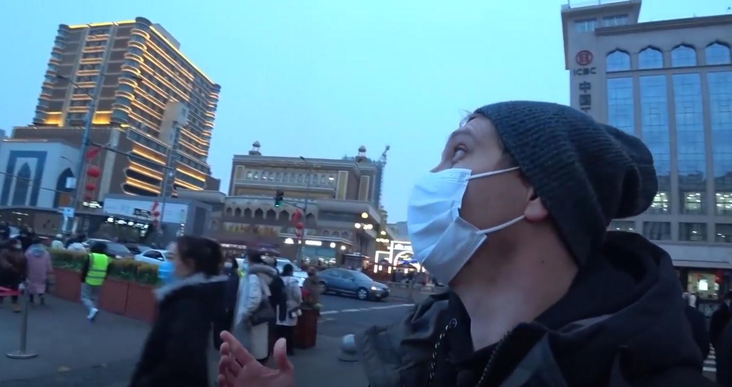 老外采访新疆人民生活太幸福,外国人评价新疆真实感受