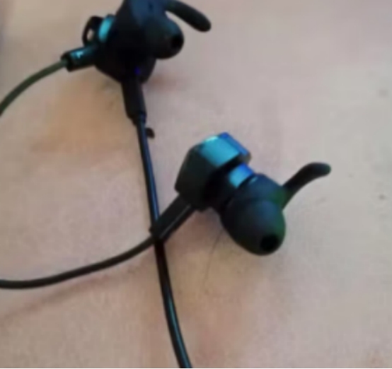 说话声音特别清晰的有线耳机推荐,头戴式耳机推荐无杂音