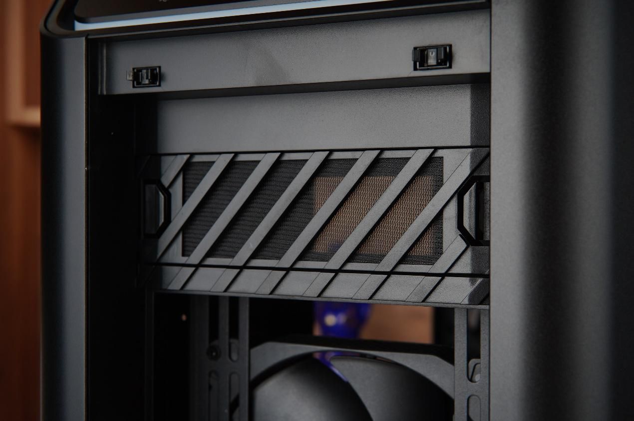 乔思伯d500多少钱,乔思伯机箱u4plus装几个硬盘