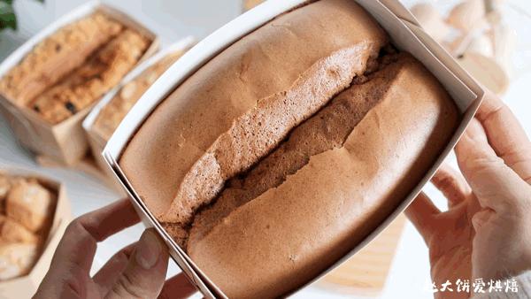 蓬松又柔软简单实用的蛋糕,金枕蛋糕怎么不回缩