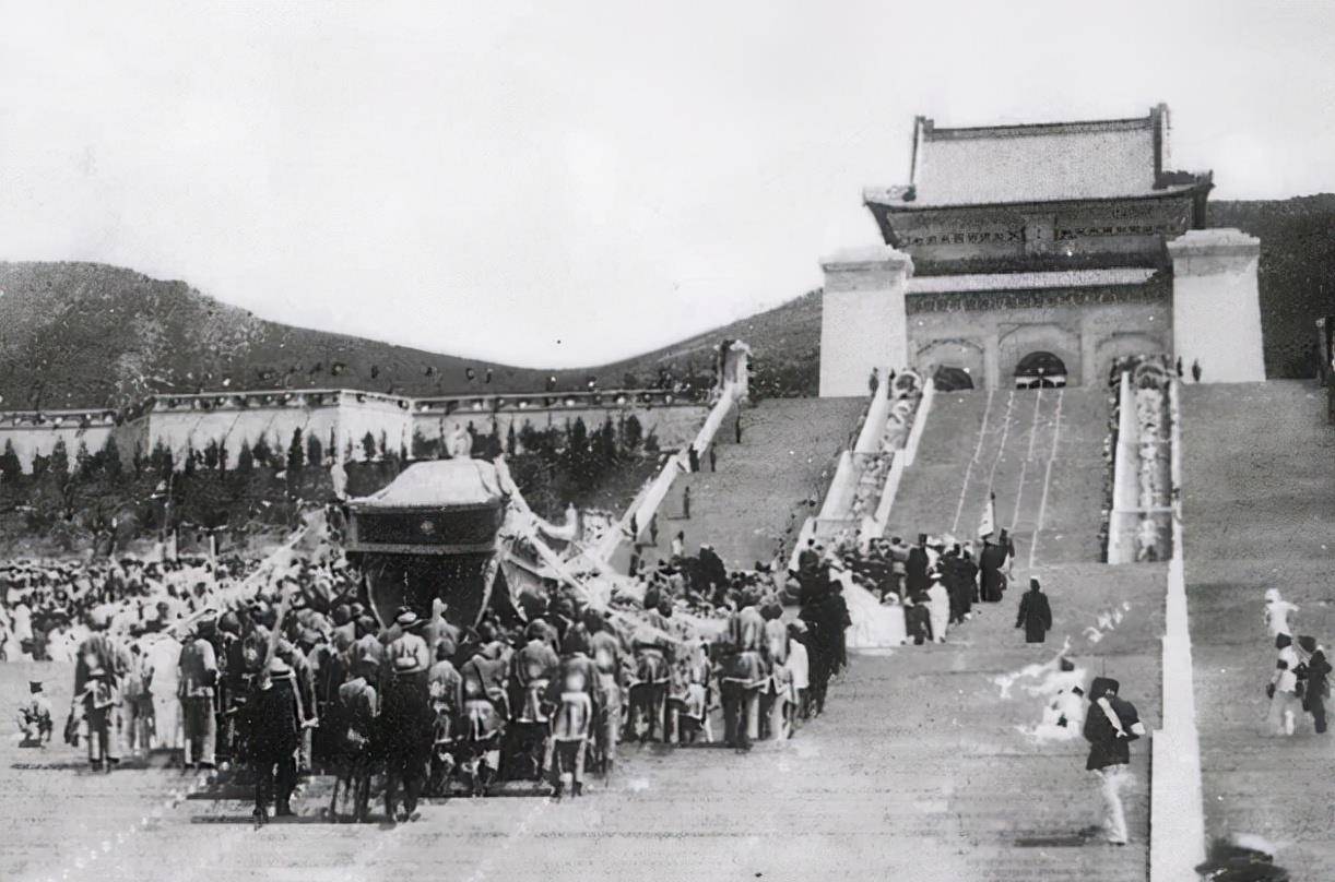 南京解放后,蒋介石为何不带孙中山的遗体去台湾?其实有一个顾虑