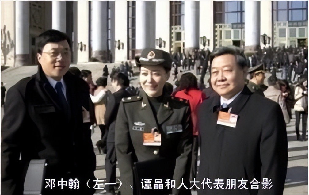 “大魔王”谭晶：当年高考她哭了3天，嫁给大9岁的院士幸福吗？