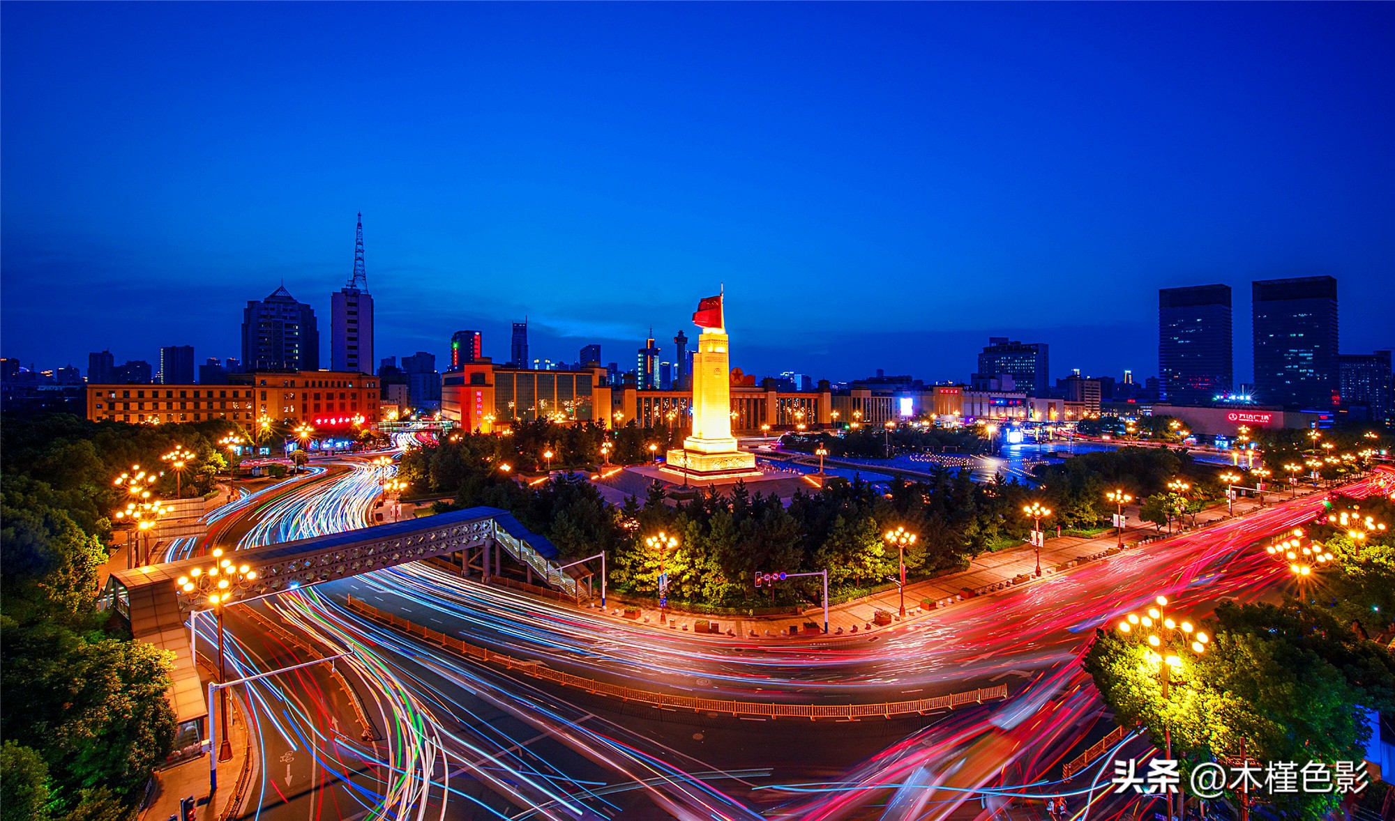 南昌一座英雄城,南昌是将军城还是英雄城