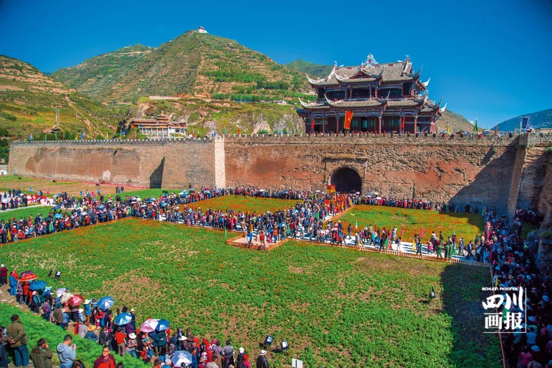 松潘古城好玩吗,松潘古城里的美景