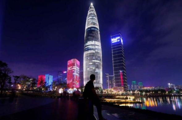 女大学生流落街头,女大学生沦为女乞丐