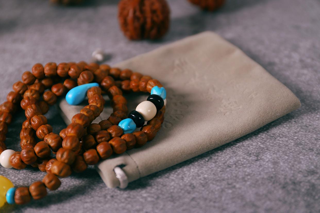 文玩鉴定证书什么样的靠谱,文玩鉴定类的书