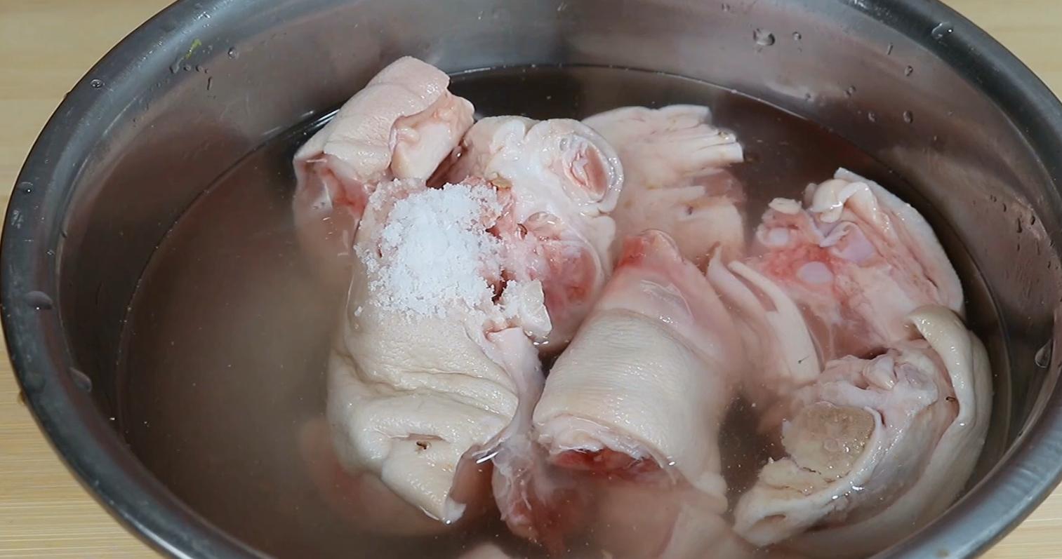 怎么炖猪蹄软烂不腻好吃,怎么炖的猪蹄软烂不腻好吃