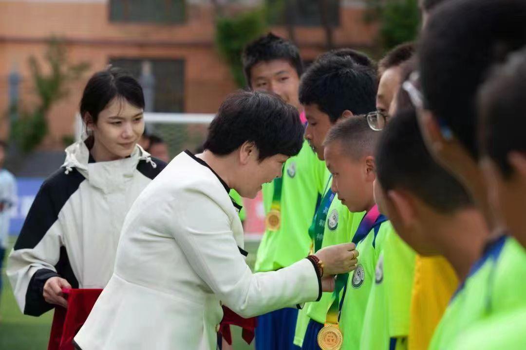 满天星校园足球联赛小学,2024全国小学生足球比赛赛程表