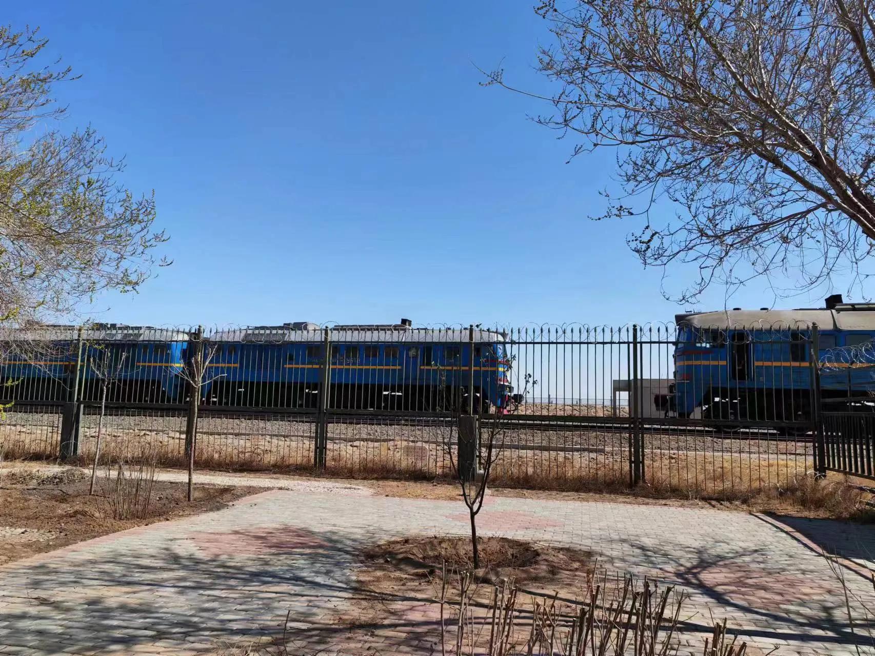 二连浩特出国门一日游,游内蒙古自治区二连浩特国门