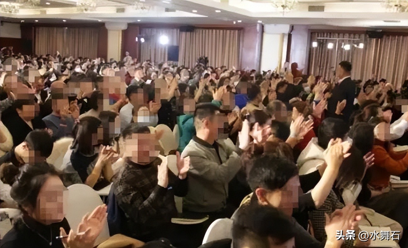 “一根头发卖6万元”的大师被抓了，人性的贪婪可毁掉拥有的一切