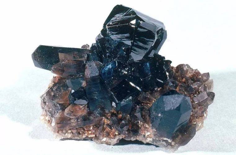 无人问津11年的非洲烂矿，一手烂牌，却被中国打出了“王炸”