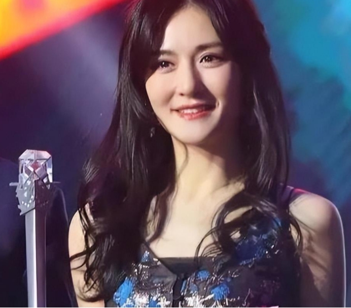 谢娜当场被气哭,谢娜被骂场面合集