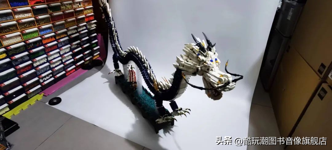 用乐高设计高楼大厦,用乐高积木拼建筑