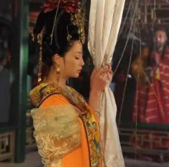 唐玄宗死后几天唐肃宗死的,唐玄宗与唐肃宗相继去世