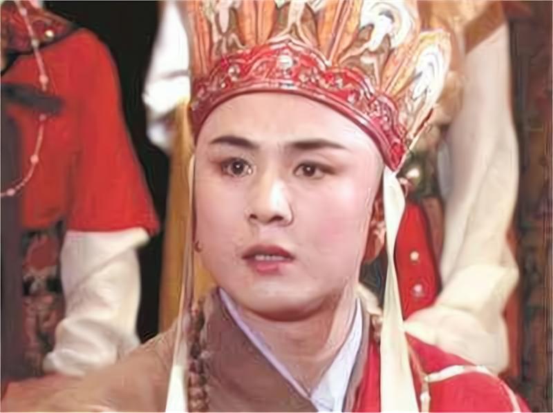 住在红楼看西游,住红楼看水浒读三国下联是什么