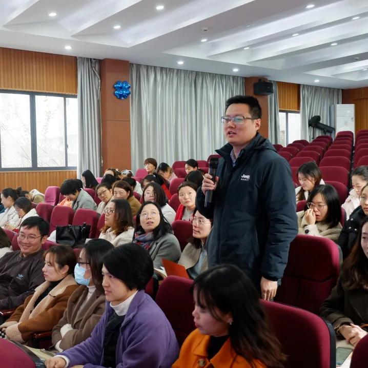 无锡新吴小学教师,无锡市新吴区江溪小学校长