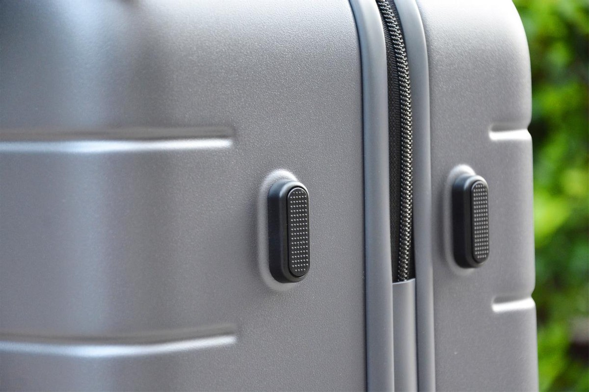 带着米家旅行箱开启出行新体验,推荐米家行李箱