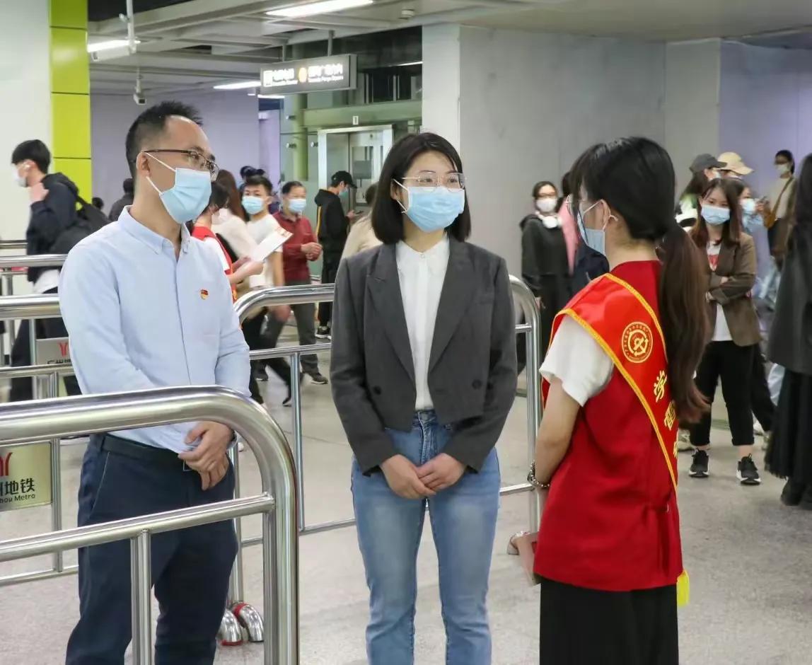 卓处长和张女士的“*裤底**”是被谁扒掉的？为何卓处长比西门庆幸运