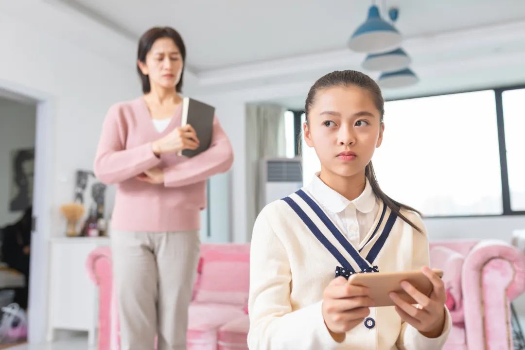 女子被骗3万后不听劝又被骗2万,女孩被骗了3万块钱