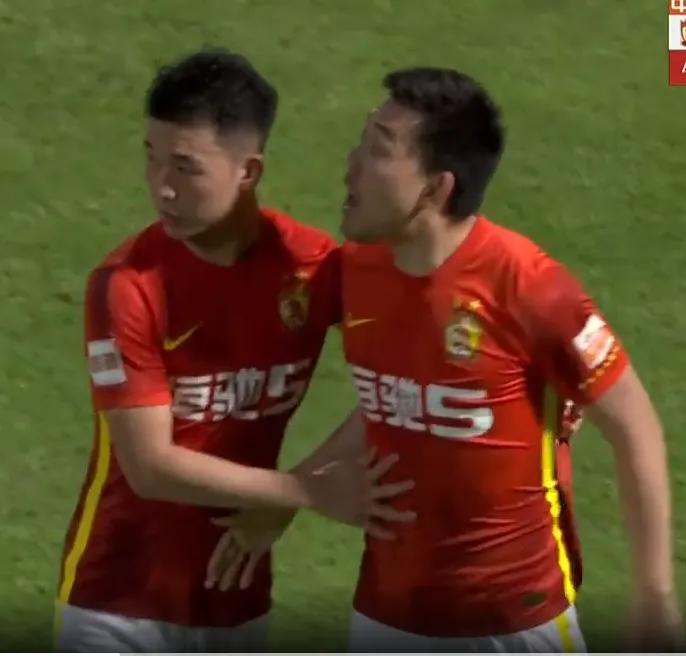 我劝李学鹏抓紧退休、遛鸟养性情，来年参加夕阳红足球队