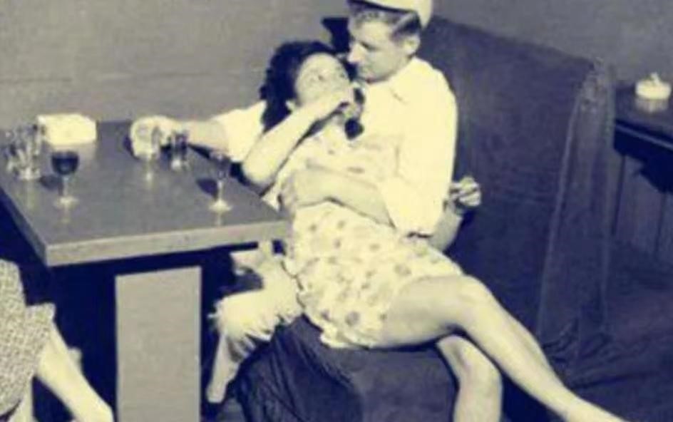 风流女作家余美颜，睡了3000个男人，人称欲女，她不服气？