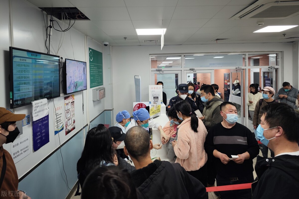 流感高发期儿科门诊爆满,北京流感进入高发季