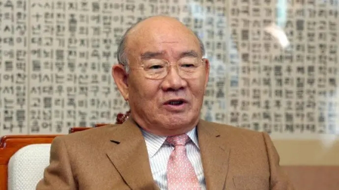 玩弄女明星、割小三子宫、贪污12亿元,韩国前总统一家多疯狂?