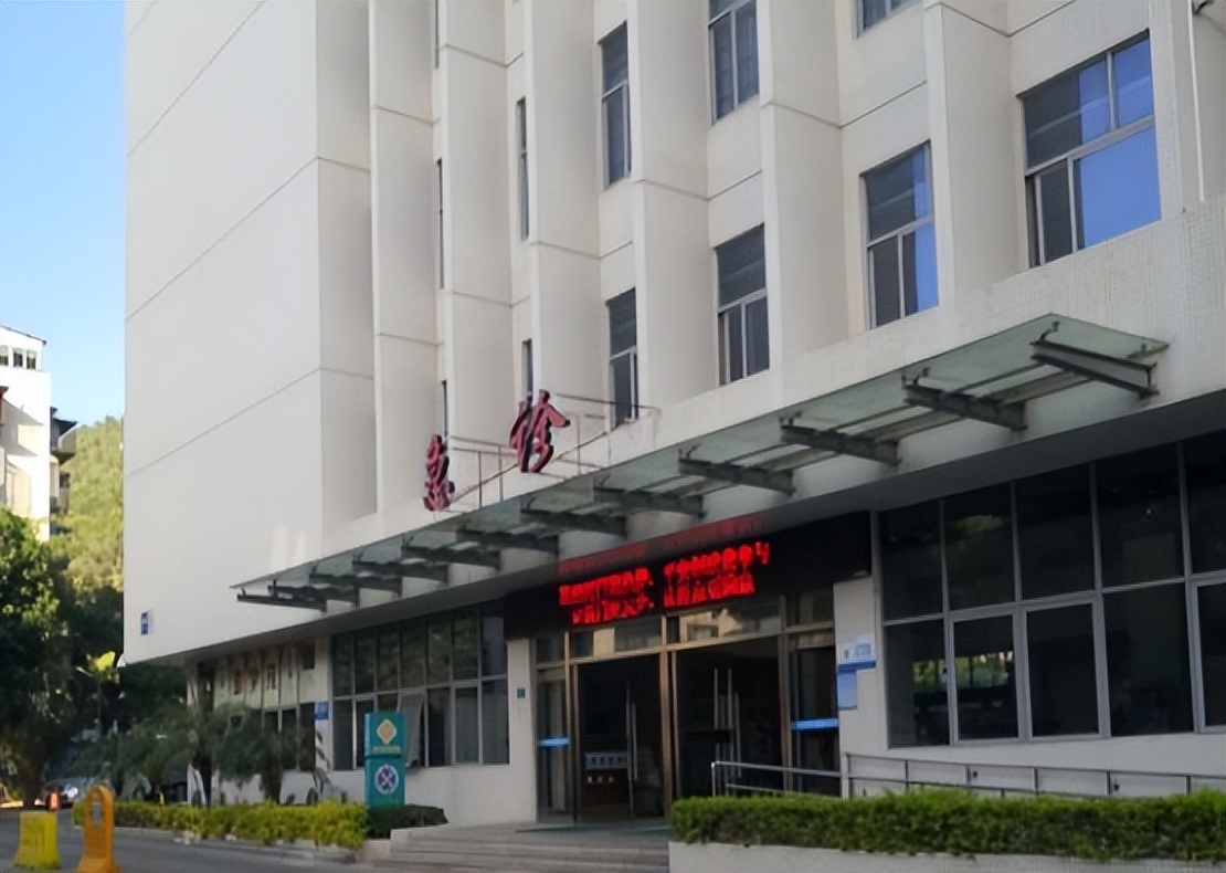 吸吮女士*处私**的男医生已被拘留！层出不穷的医疗猥亵，该如何杜绝