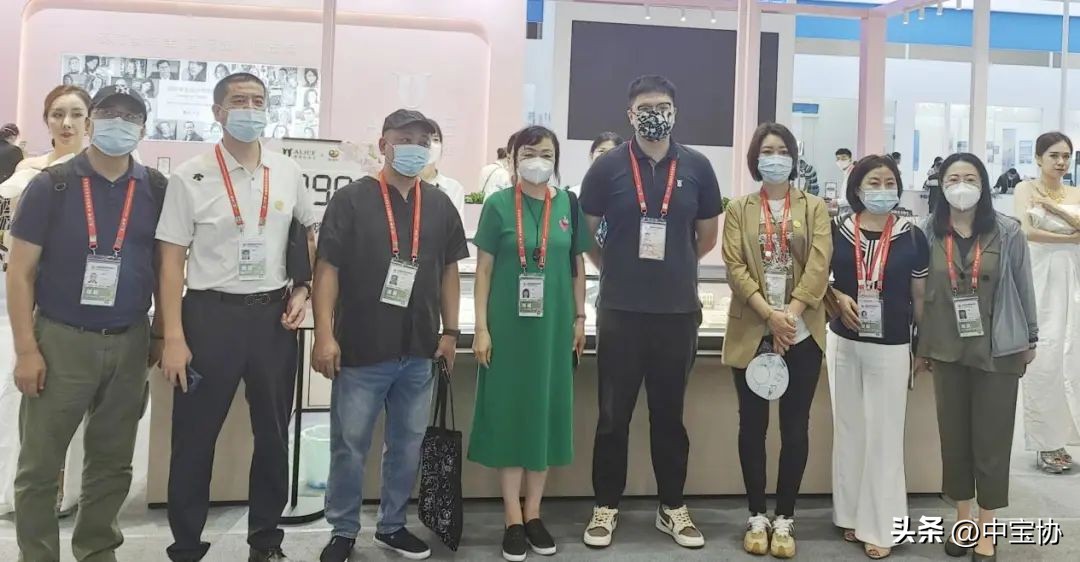 爱丽丝珠宝卓展,爱丽丝珠宝马蹄莲系列