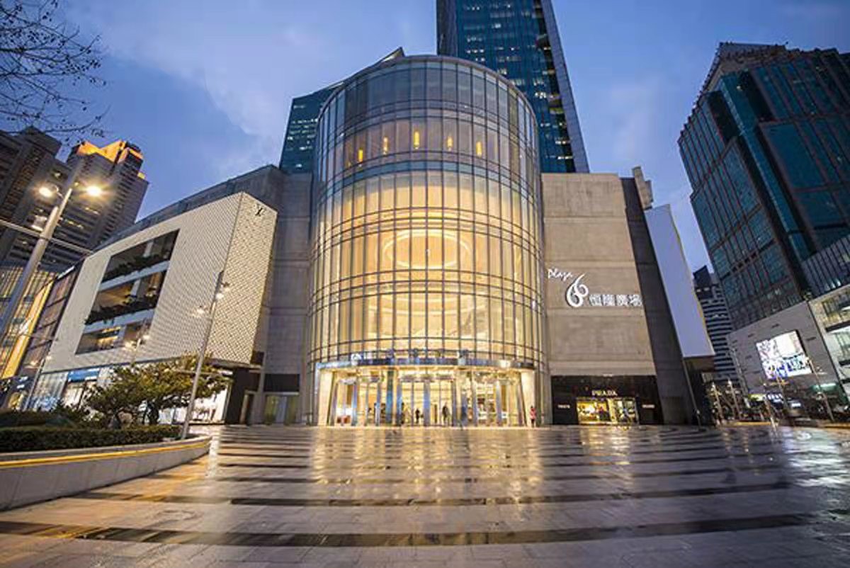 上海回归正轨后，唯品会国货爆卖，奢侈品行业报复性消费未至