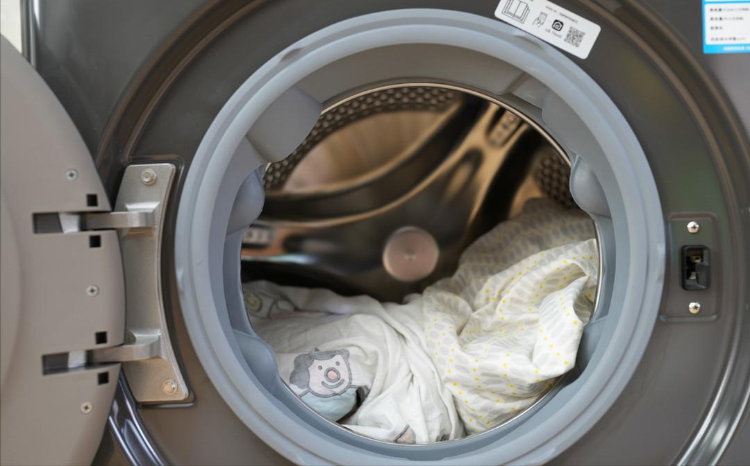 超越妈妈手洗？LG星云黑洗烘套装，AIDD直驱+双变频热泵香不香？