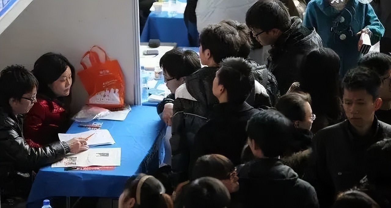 找工作谈薪资应该问哪些问题,找工作线上聊什么