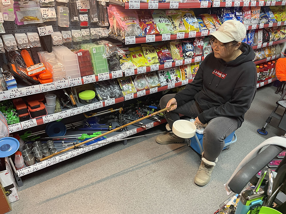 野钓选钓箱还是钓椅还是小钓台,纠结钓台是镂空还是平面好