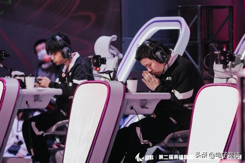 英雄联盟手游职业联赛wrl决赛回放,英雄联盟手游比赛kbg夺冠阵容