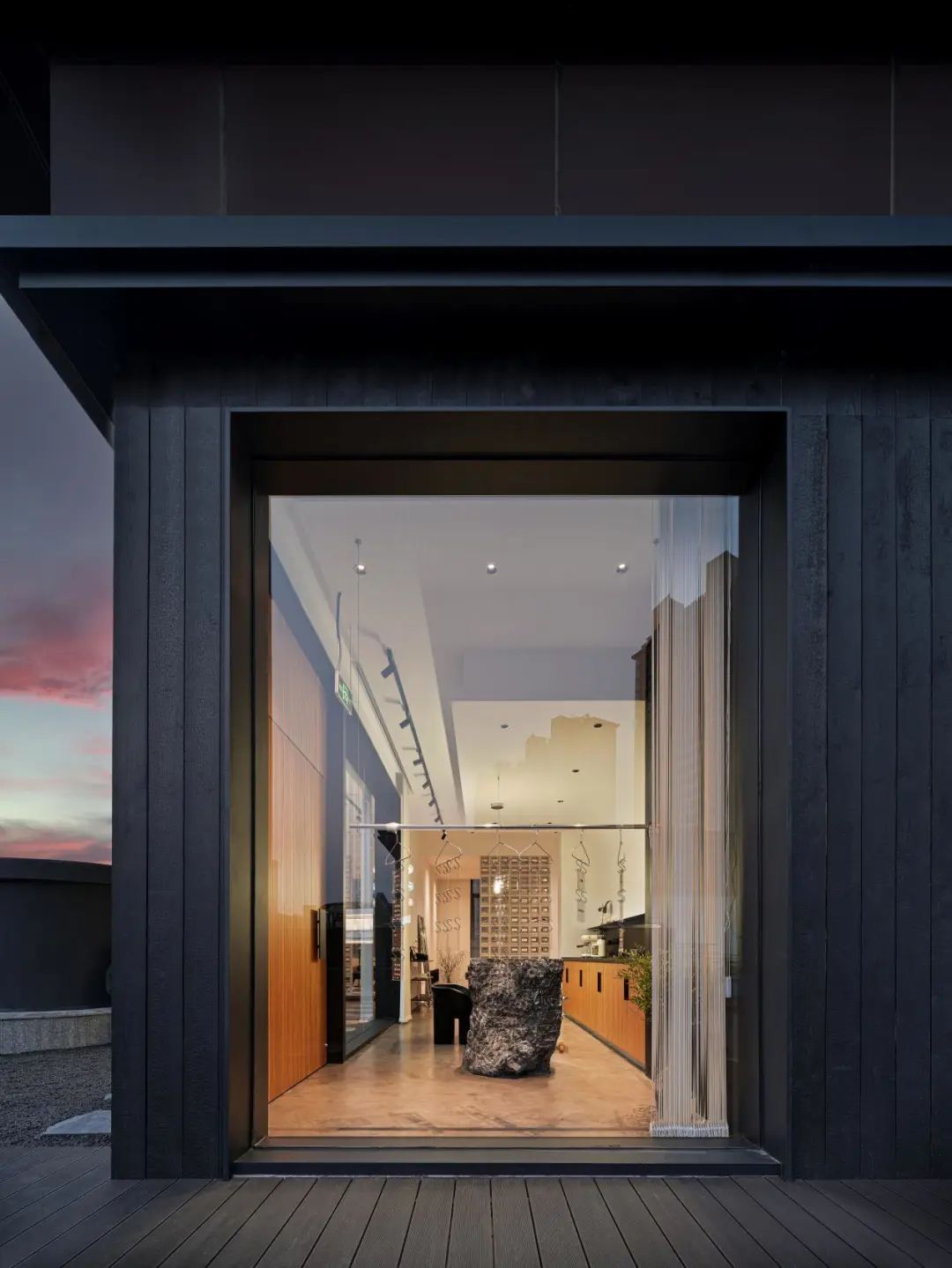 复核场域：INVOLUTIONARTNAIL|悟塬空间设计