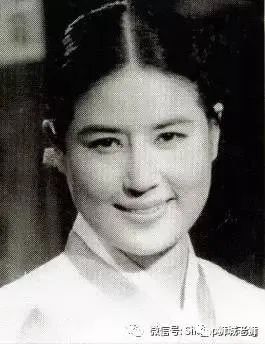 报案人海伦，那个时代的元气少女“上海”了！