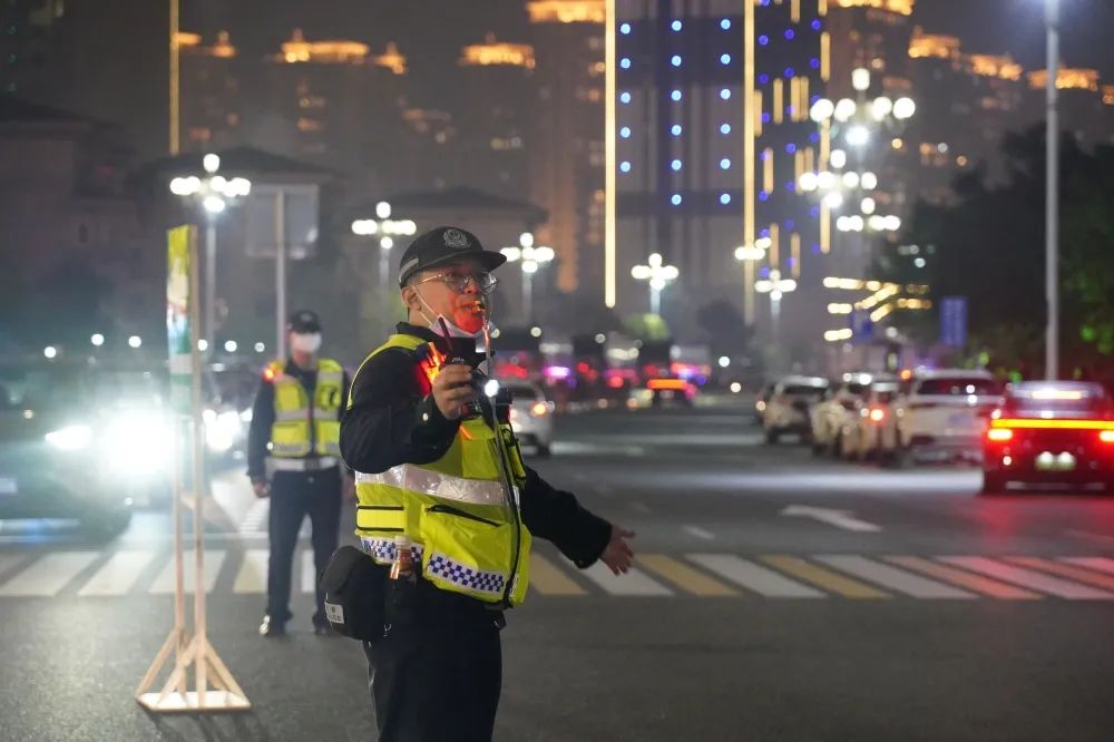 汕尾：“善美之城贺新春”大型音乐烟花汇演活动交通安保工作掠影