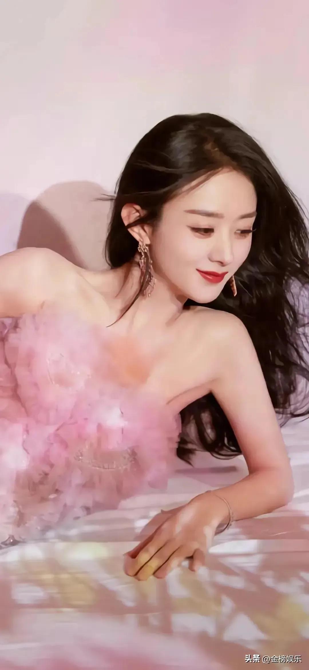 在阅读此文时辛苦宝子们点个小小的关注