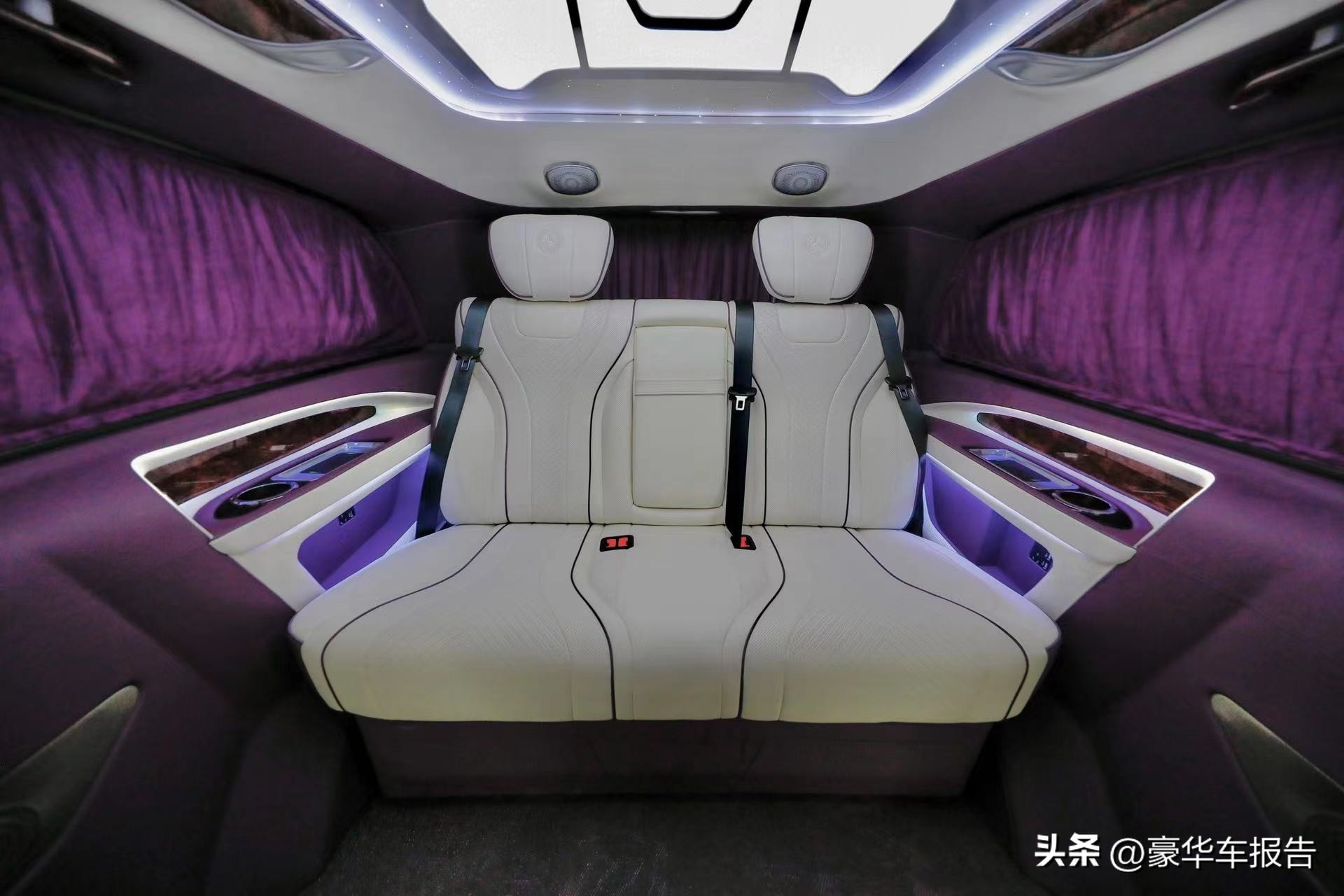 四驱豪华7座塞纳商务车,奔驰塞纳2019款