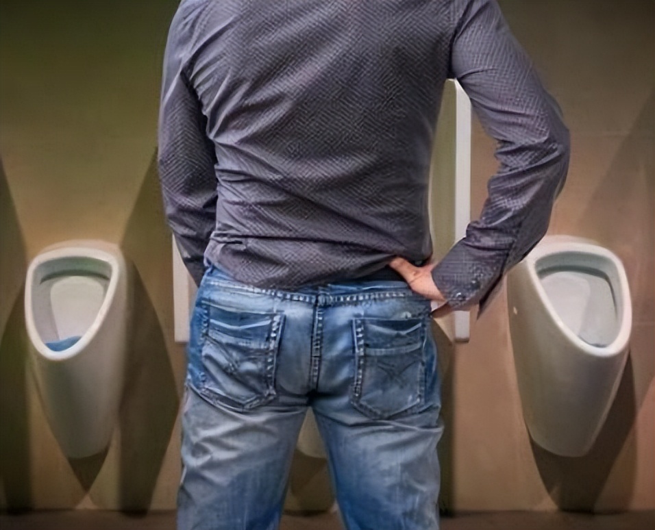 排尿黄异味大说明有什么问题,排尿出现三种现象可能暗示什么