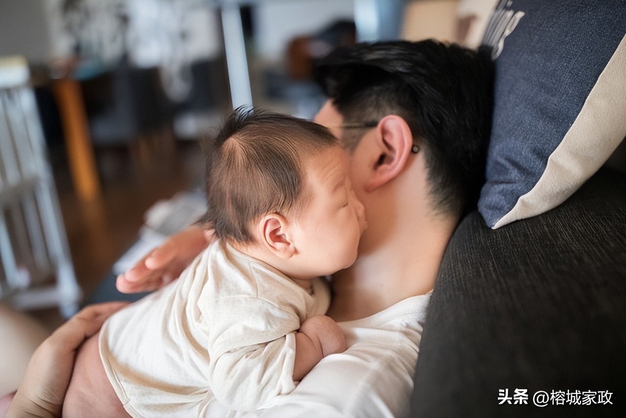 教宝宝哄睡,如何教育新生儿宝宝教程