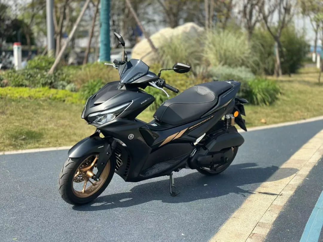 雅马哈aerosportsx换侧包围,雅马哈aerosports试驾