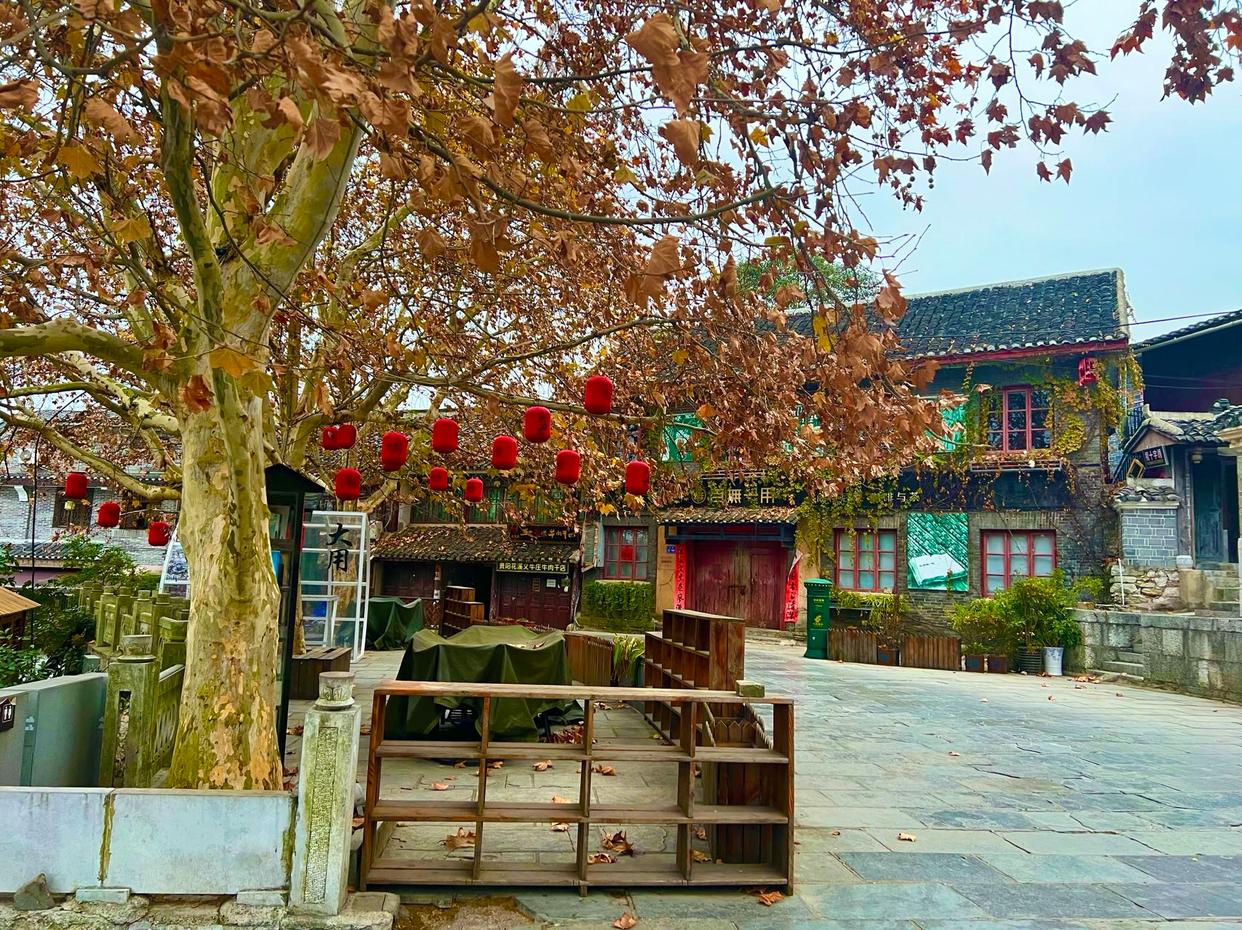 青岩古镇旅行攻略哪里实惠,青岩古镇旅行攻略哪里实惠点好